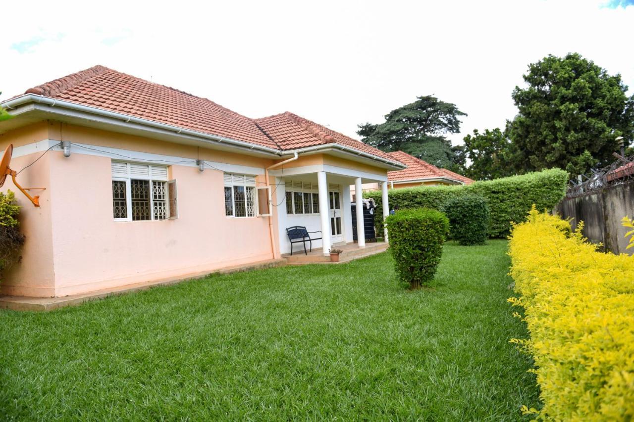 Corinya Serviced Apartments Entebbe Exterior foto