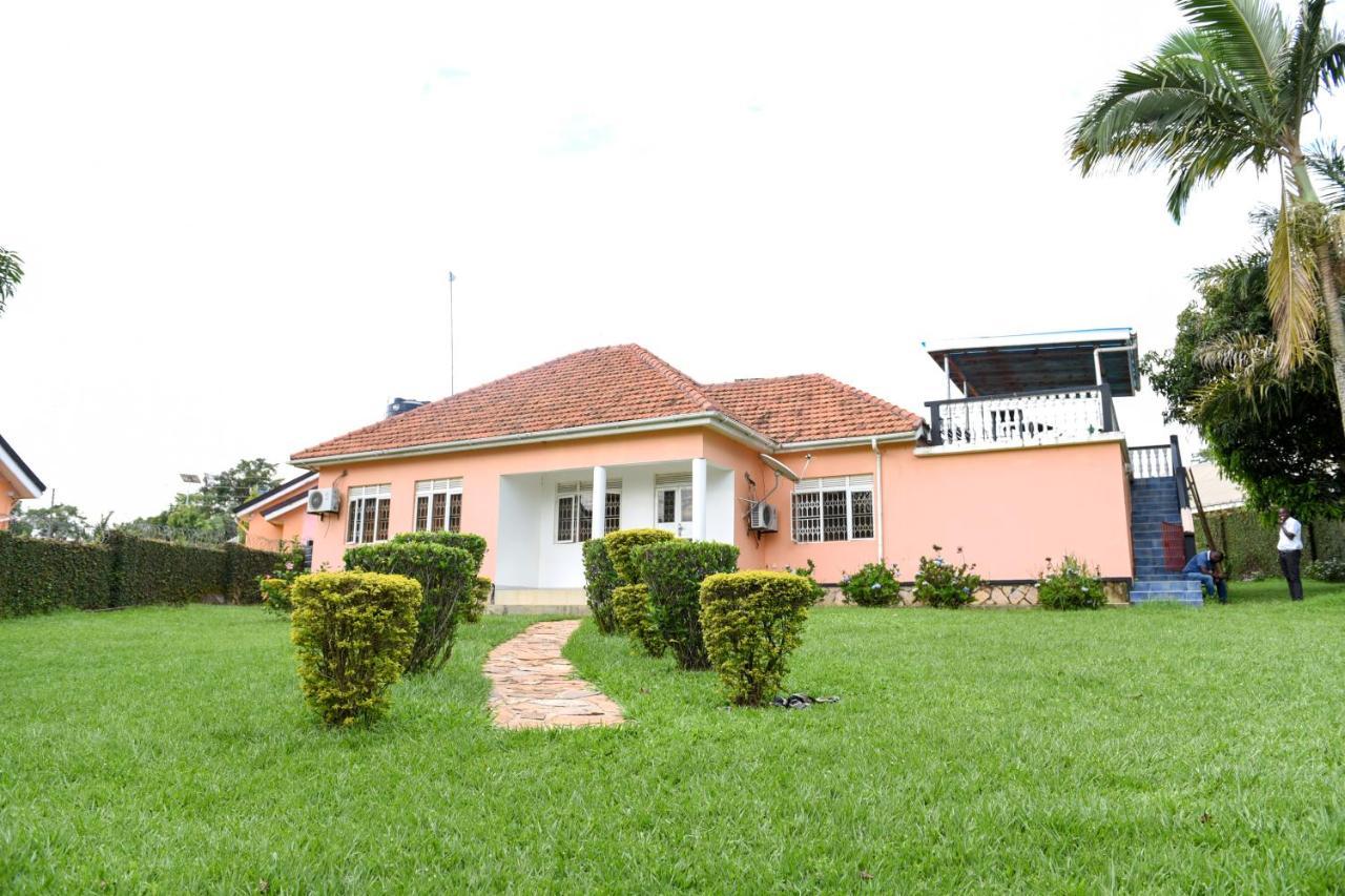 Corinya Serviced Apartments Entebbe Exterior foto