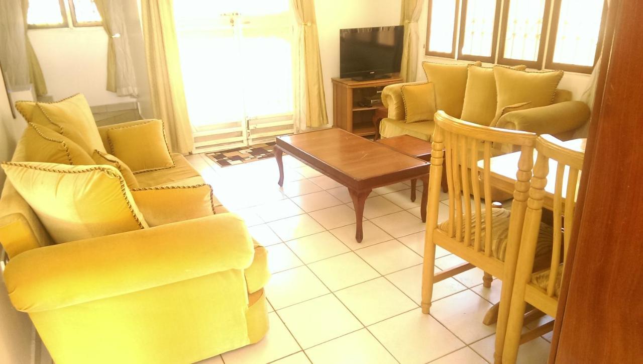Corinya Serviced Apartments Entebbe Exterior foto
